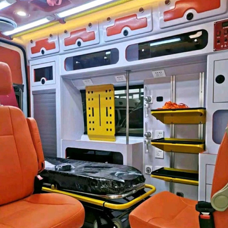 沧县长途救护车护送病人租赁价格